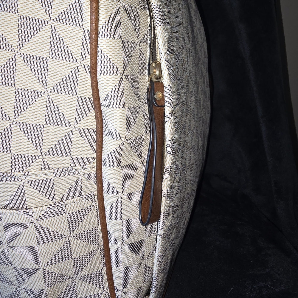 Geometric Patterned Backpack - Picture 8 of 11